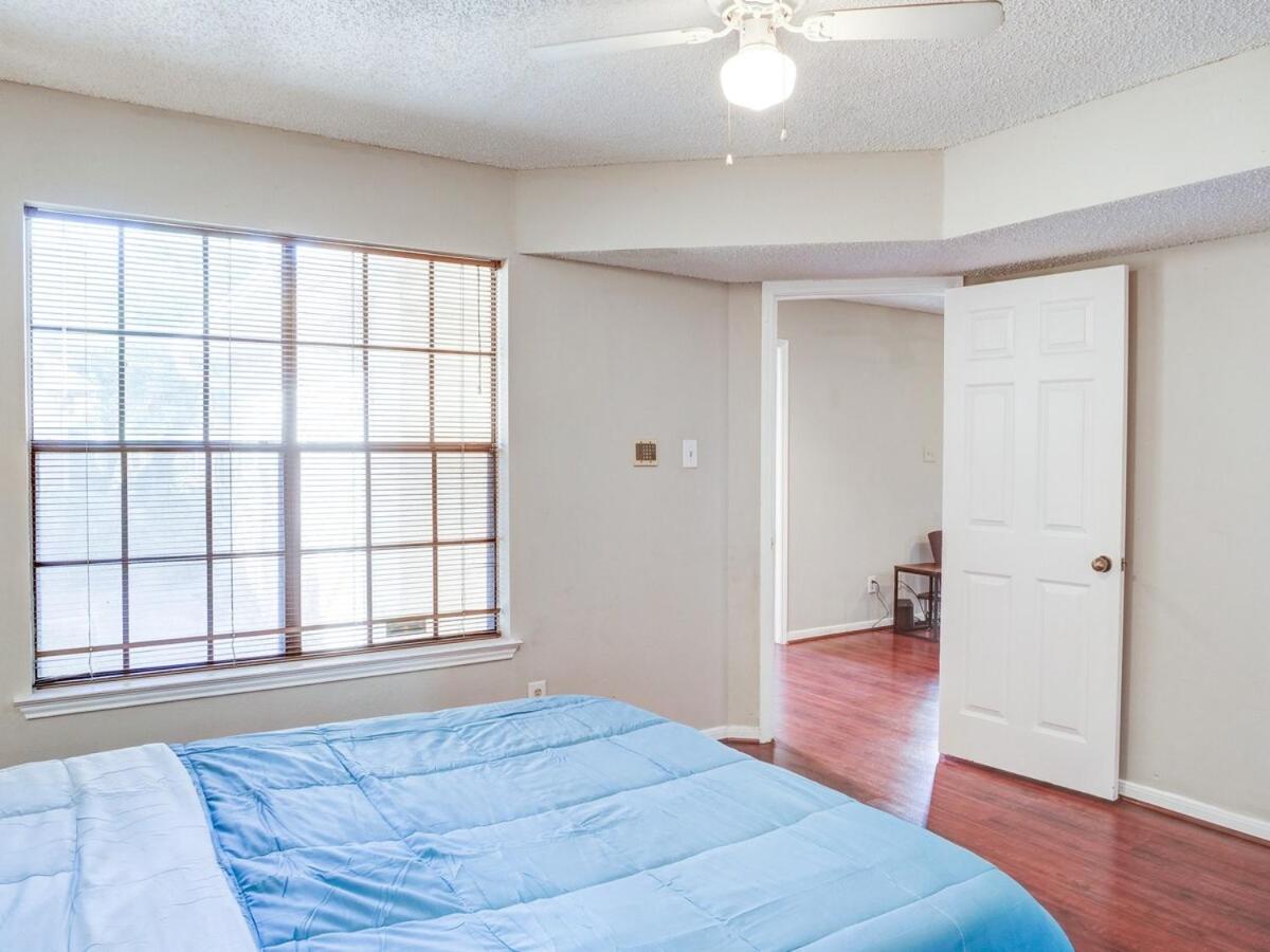 Lovely 2 Bedroom, 1 Bath Condo With Pools And Gym. 休斯敦 外观 照片